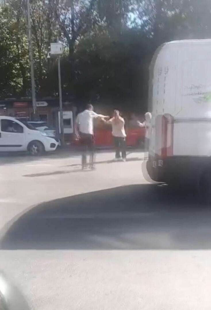 'Eşime laf attın' tartışması kanlı bitti! Kavgayı ayırmak isteyen esnaf vuruldu 3